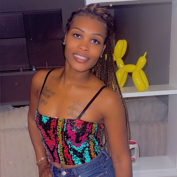chanellove2828